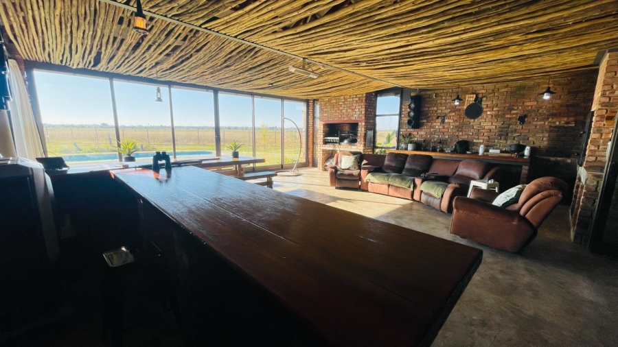 4 Bedroom Property for Sale in Grimbeeck Park North West
